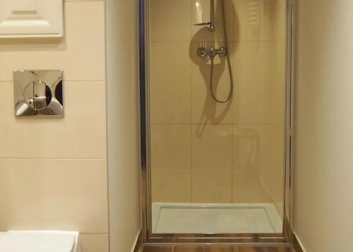 Akant * Piechowice (Karkonosze)